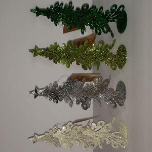 NWT- Set of 4 Glitter Metal Christmas Trees, 7.5" each